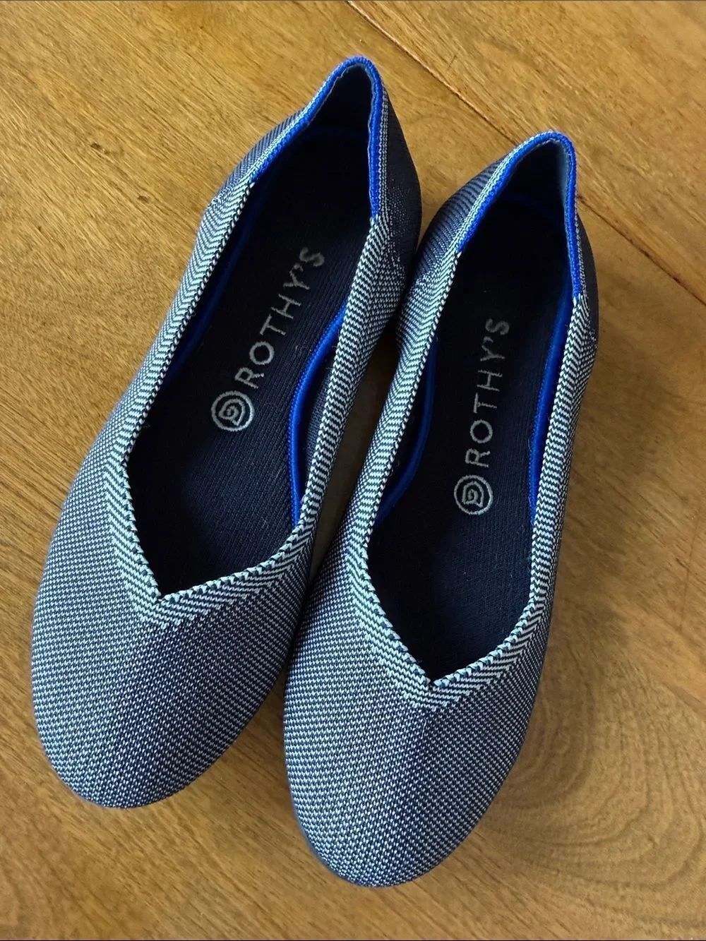 Rothy’s Women Birdseye Round Toe Light Gray Flats Shoes